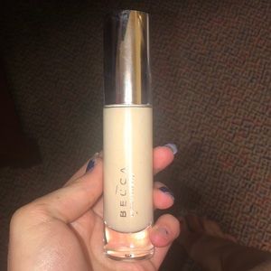 Becca ultimate coverage foundation